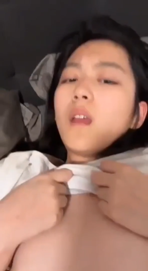 không che - Em gái đeo kính dâm đãng