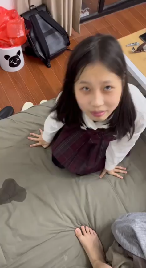 (China) toàn học sinh non mơn mởn